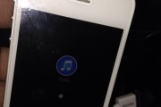 如何在没有iTunes的情况下连接iPhone和平板电脑（简单解决问题，实现设备连接）