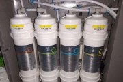 美的MRO202-4净水器的优势与特点（一台高性能净水器，为您的饮水健康保驾护航）
